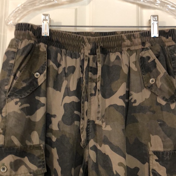 Camo Cargo Pants - Picture 2 of 7